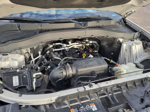 Used 2021 Ford Explorer XLT w/ Equipment Group 202A image 33