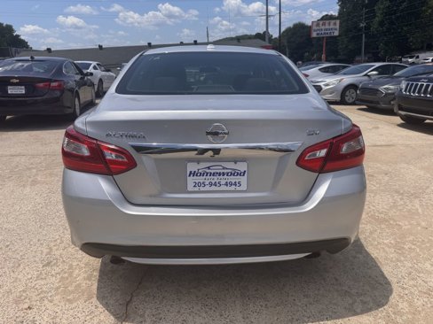 Used 2017 Nissan Altima 2.5 SV image 5