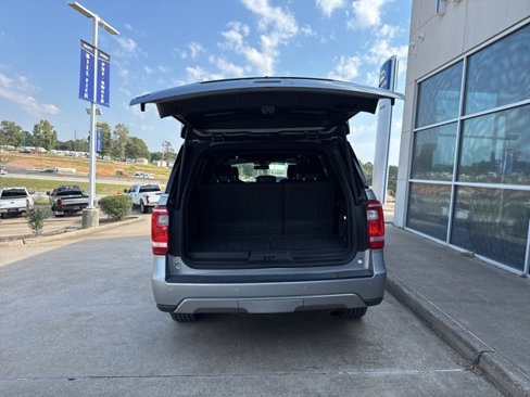 Used 2020 Ford Expedition XLT w/ Equipment Group 202A image 7