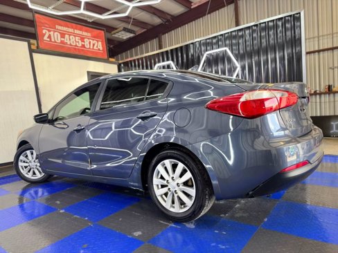 Used 2016 Kia Forte LX w/ LX Popular Plus Package image 17