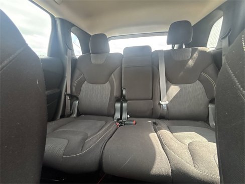 Used 2015 Jeep Cherokee Latitude image 25