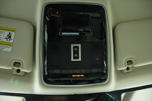 Used 2016 Land Rover Range Rover Sport HSE image 43