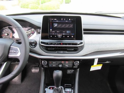 New 2025 Jeep Compass Latitude w/ Mopar Graphics Package image 20