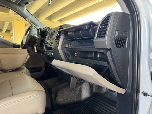 Used 2019 Ford F250 XL w/ Power Equipment Group image 27
