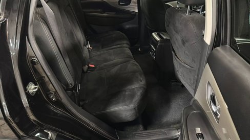 Used 2018 Nissan Murano SV image 32