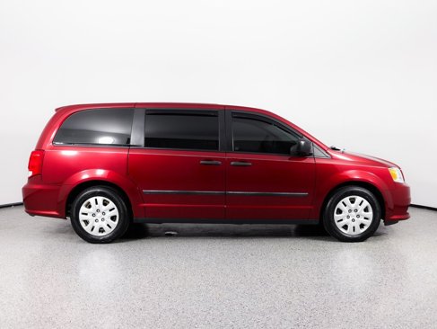 Used 2016 Dodge Grand Caravan American Value Package image 10