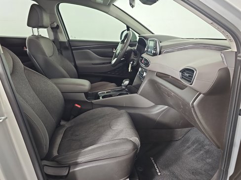 Used 2019 Hyundai Santa Fe SE image 18