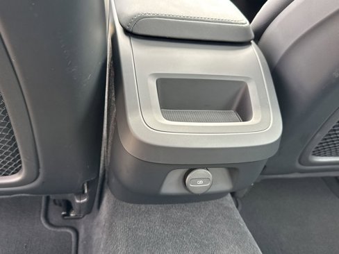 Certified 2024 Volvo S60 B5 Core image 36