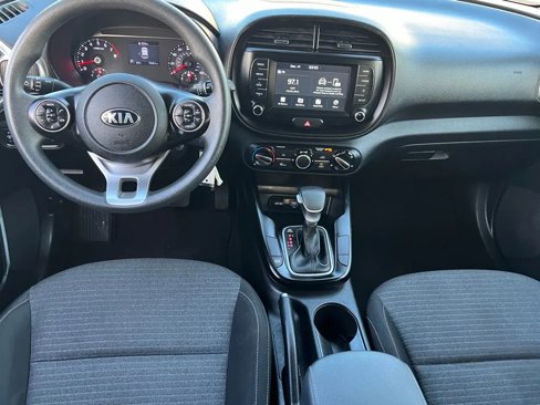 Used 2021 Kia Soul S image 7