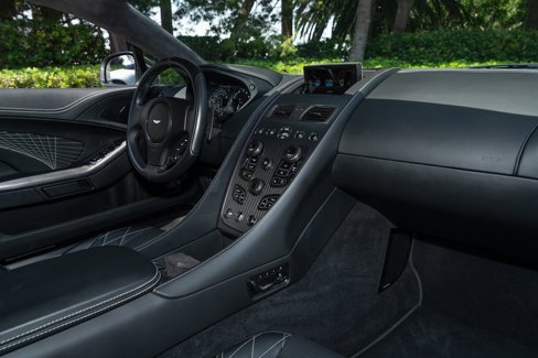 Used 2018 Aston Martin Vanquish S image 15