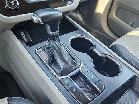 Used 2019 Kia Sedona EX image 12