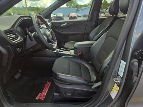 Used 2025 Ford Escape ST-Line Select image 12