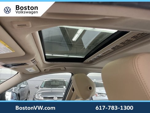Used 2018 BMW 320i xDrive Sedan w/ Convenience Package image 22