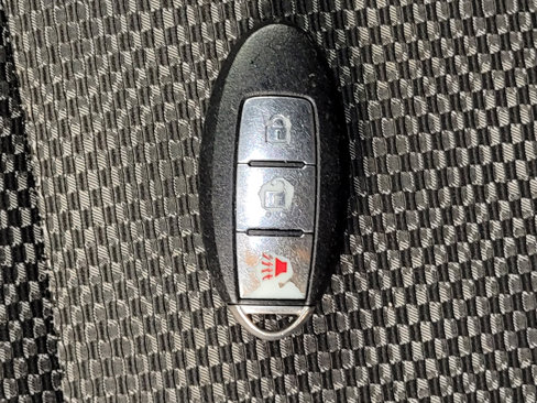 Used 2018 Nissan Rogue Sport SV image 32