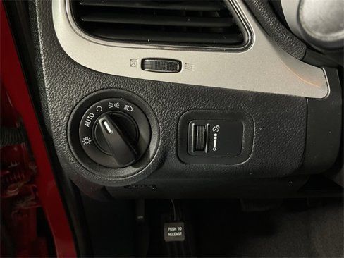 Used 2020 Dodge Journey SE w/ SE Popular Equipment Group image 25