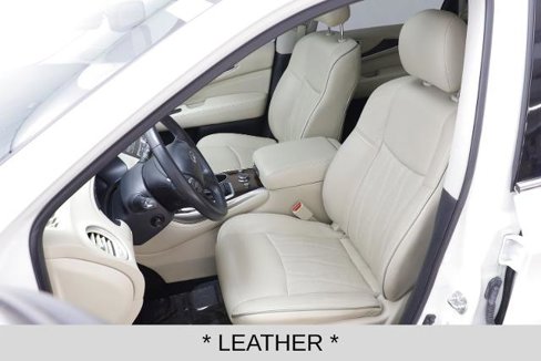 Certified 2019 INFINITI QX60 Luxe w/ Sensory Package image 9