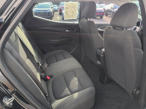 Used 2023 Chevrolet Bolt EUV LT w/ Comfort Package image 40