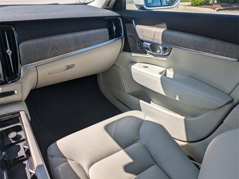 Certified 2023 Volvo S90 B6 Plus w/ Protection Package Premier image 16