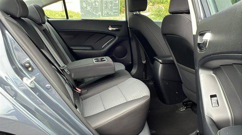 Used 2015 Kia Forte LX w/ Popular Package image 12