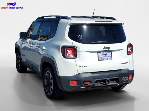 Used 2015 Jeep Renegade Trailhawk w/ Premium Leather Group image 4