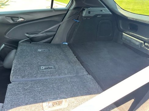 Used 2018 Chevrolet Cruze LT w/ RS Package image 45