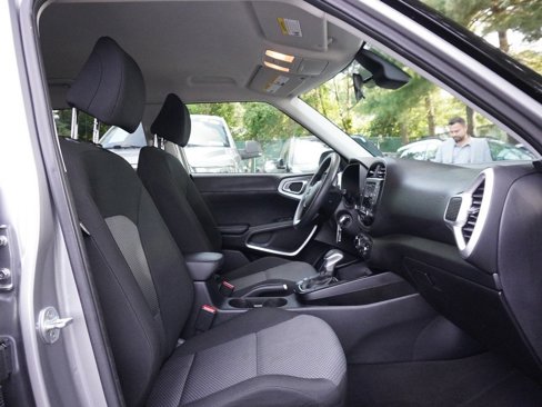 Used 2022 Kia Soul LX w/ Technology Package image 28