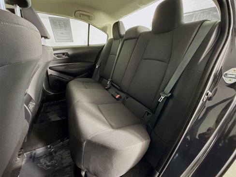 Used 2025 Toyota Corolla LE image 23