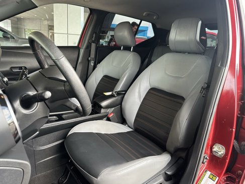 Used 2021 Nissan Kicks SR image 14