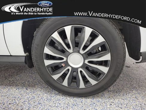 Used 2022 Ford Transit Connect XLT image 5