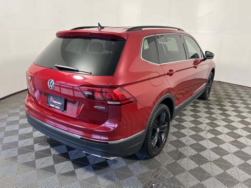 Used 2020 Volkswagen Tiguan SE R-Line image 6