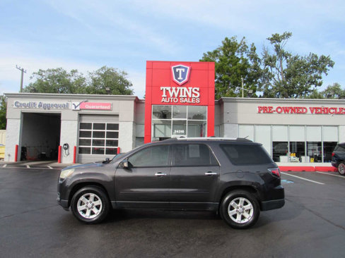 Used 2016 GMC Acadia SLE image 1
