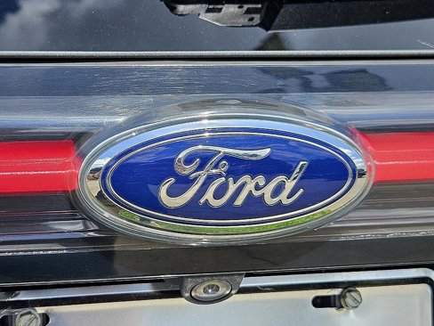Used 2018 Ford Edge SEL w/ Equipment Group 201A image 13