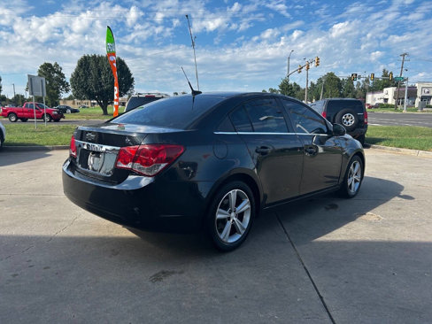 Used 2012 Chevrolet Cruze LT image 2
