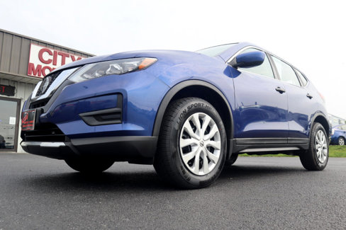 Used 2018 Nissan Rogue S image 15