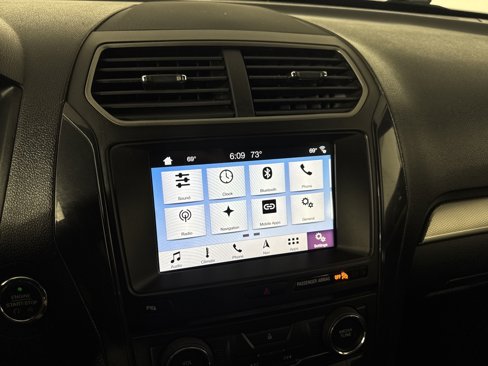 Used 2018 Ford Explorer XLT w/ Equipment Group 202A image 30