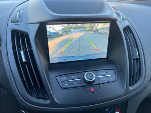 Used 2019 Ford Escape SE image 14