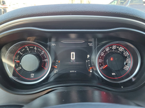 Used 2022 Dodge Challenger SXT image 18
