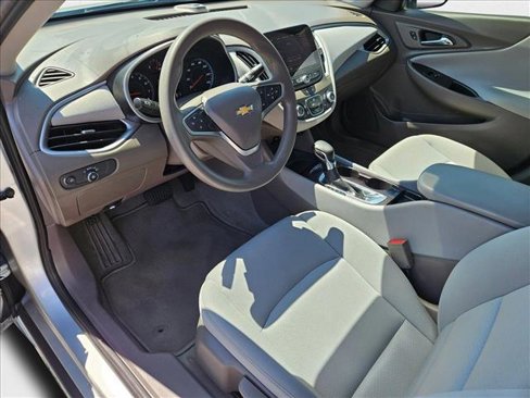 Used 2022 Chevrolet Malibu LS image 9