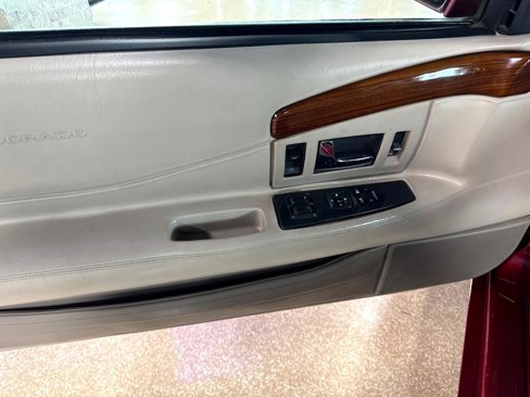 Used 2000 Cadillac Eldorado Touring image 9
