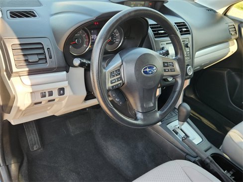 Used 2015 Subaru Forester 2.5i Premium image 2