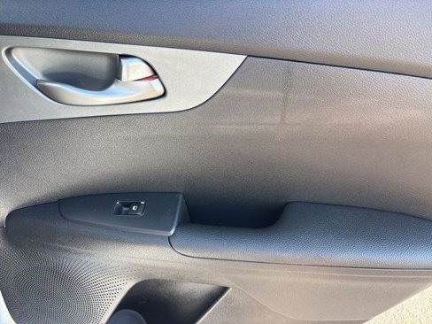 Used 2021 Kia Forte LXS image 34