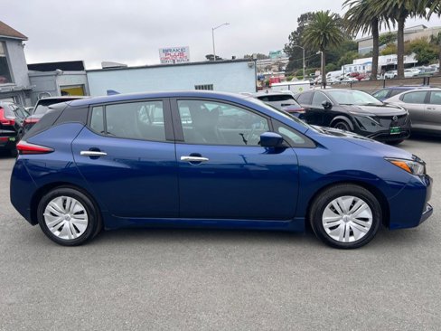 Used 2025 Nissan Leaf S image 4