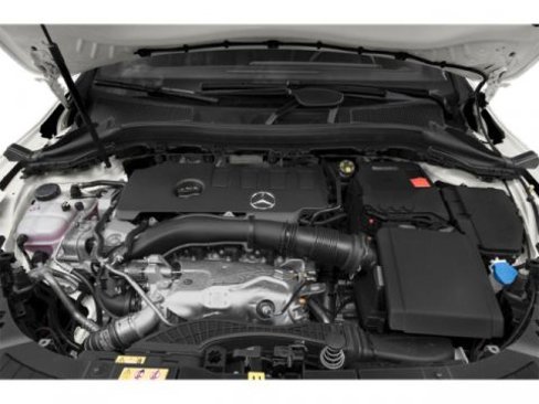 Certified 2022 Mercedes-Benz GLA 250 4MATIC image 15