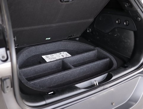 Used 2017 Jeep Cherokee 75th Anniversary image 32