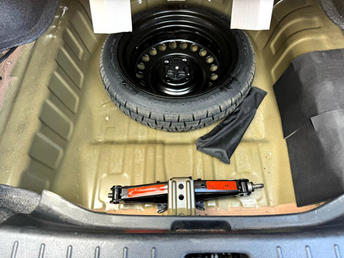 Used 2019 Nissan Versa SV image 23