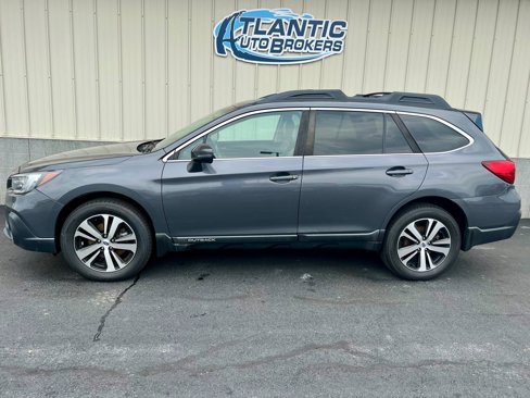 Used 2018 Subaru Outback 3.6R Limited image 2