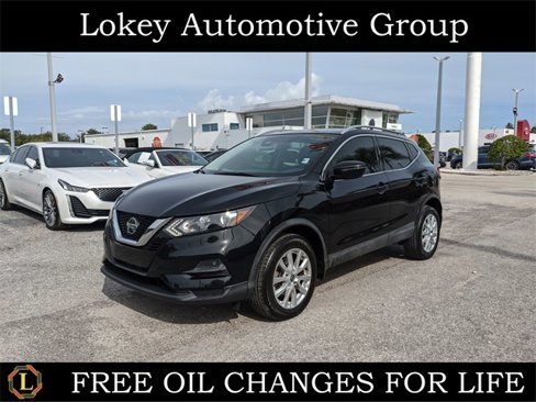 Certified 2020 Nissan Rogue Sport SV image 1