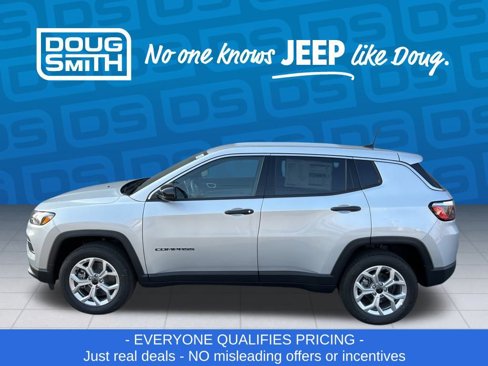 New 2025 Jeep Compass Sport image 3