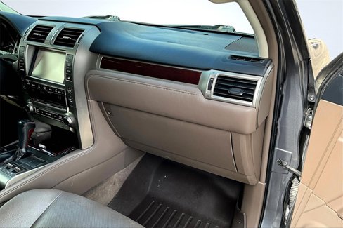 Used 2016 Lexus GX 460 image 17