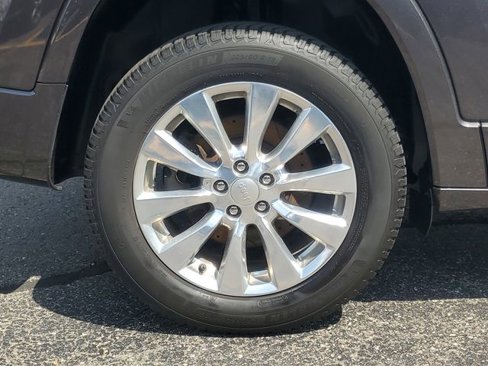 Used 2018 Jeep Cherokee Overland image 5
